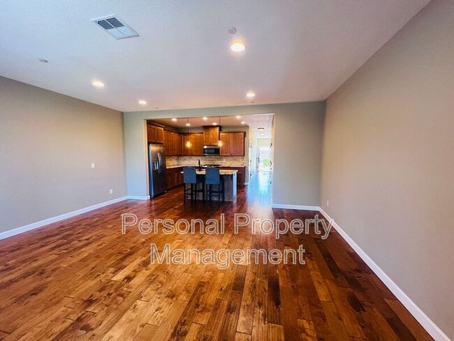 Photo - 4307 NW Sage Loop