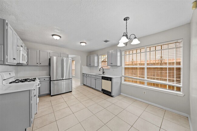 Photo - 11311 Brettwood Dr