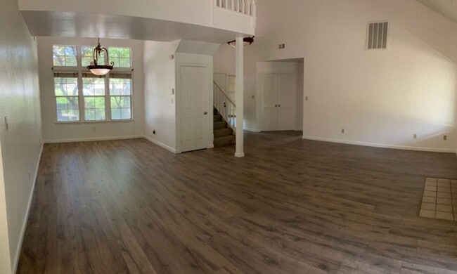 Photo - 2704 Snyder Ave