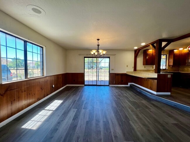 Photo - Non-Refundable & Security Deposit Total: $2500.00