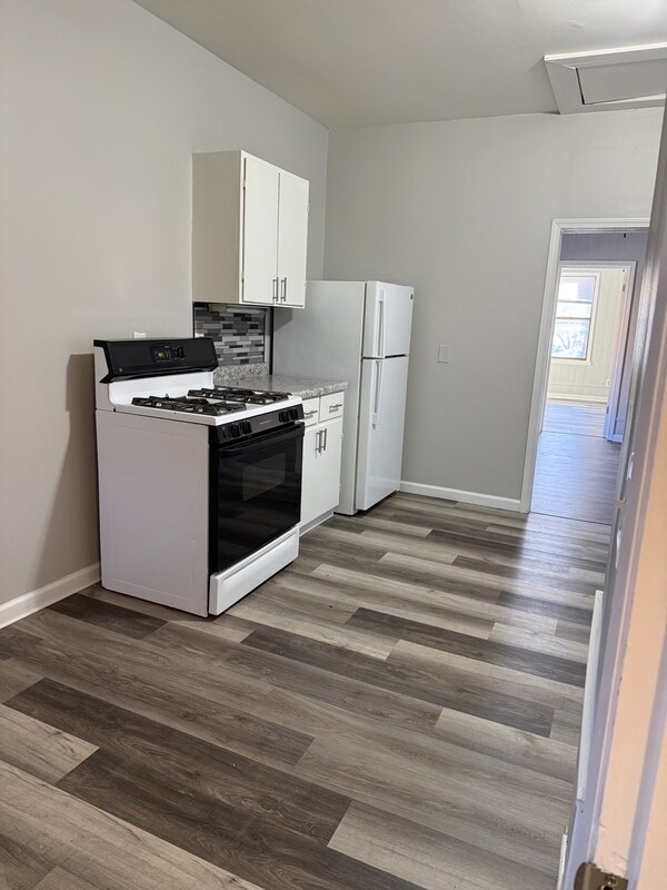 Photo - 310 Western Ave