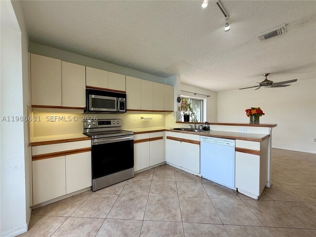 Photo - 12619 NW 11th Pl
