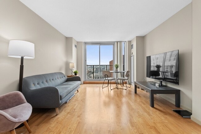 Building Photo - 8 Museum Way Unit 2301