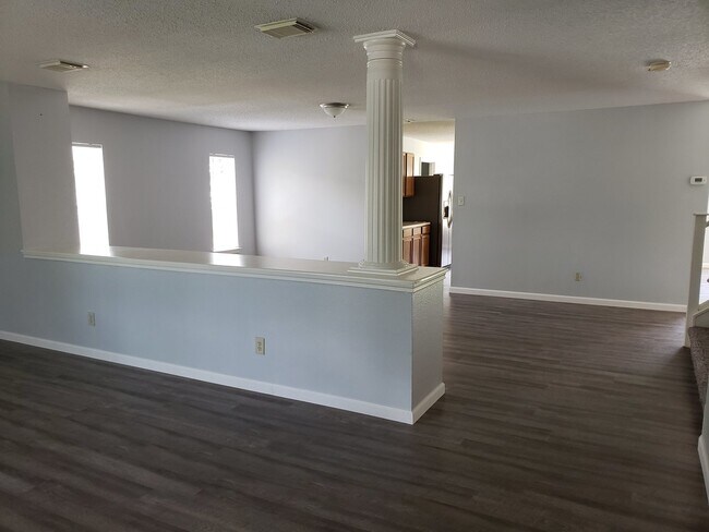 425 Twin Point Creek