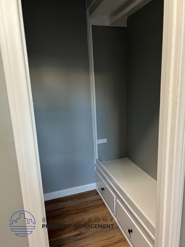 Photo - 601 N. Rossmore Ave.