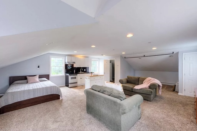 Building Photo - 246 Main St Unit 246 B