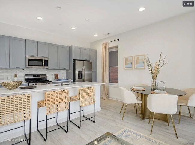 Photo - 7353 W Grand Ave Unit 2W