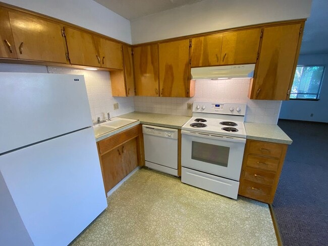 Photo - 208 S Pine St