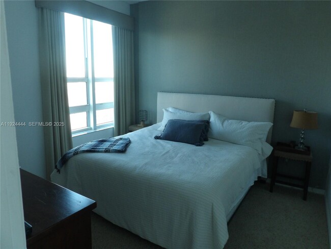 Photo - 950 Brickell Bay Dr Unidad 4206