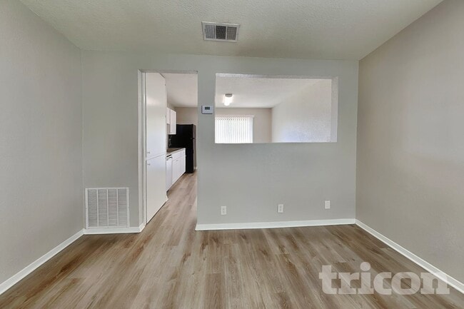 Photo - 9506 Sugarloaf Dr