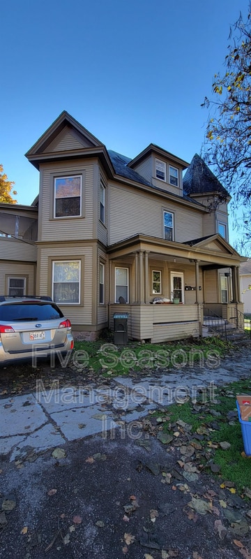 Building Photo - 75 Loomis St Rental