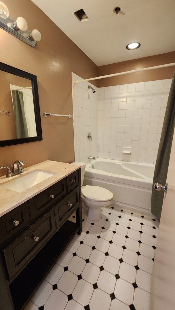 Photo - 333 W Hubbard St Unidad 323