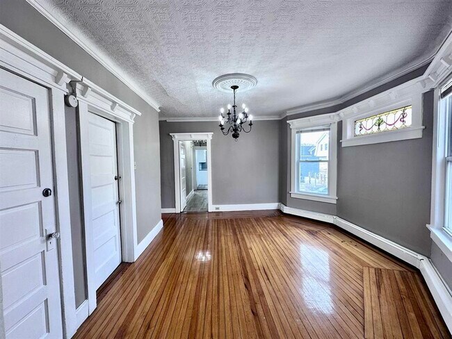 Photo - 117 Duncan Ave Unidad 2