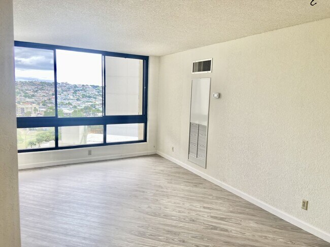 Photo - One bedroom one bath in Highly Desirable B... Unidad 1715