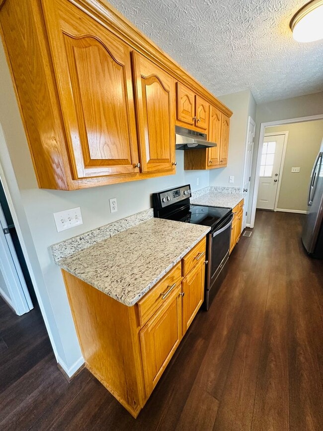 Photo - 2102 Harrell Dr