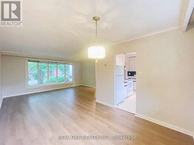 Photo - 48 Lionel Heights Crescent