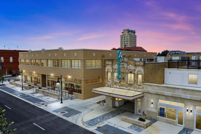 Hawn Plaza - Hawn Plaza Rental