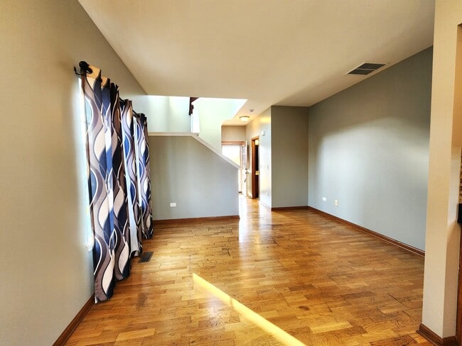 Photo - 2552 Cesario Dr