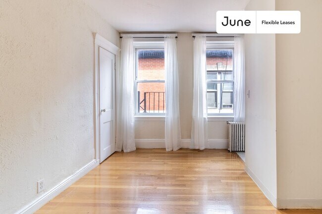 5 Braemore Rd., #1-15 - 5 Braemore Rd Unit 1-15