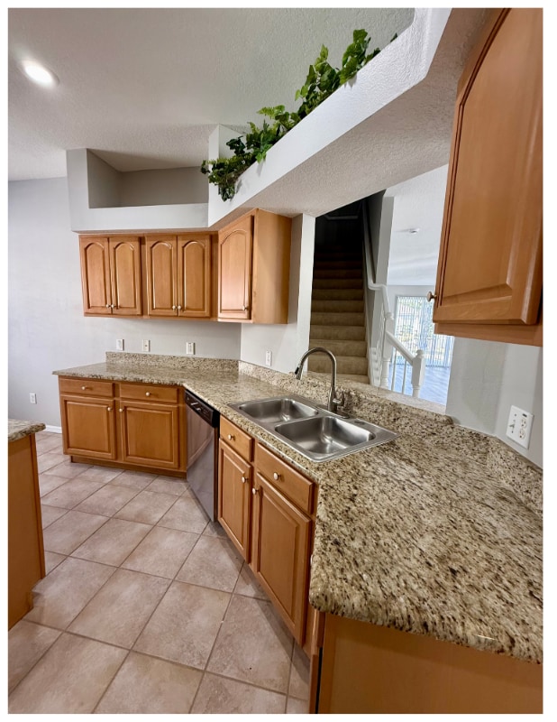 Photo - 2352 Rosehaven Dr