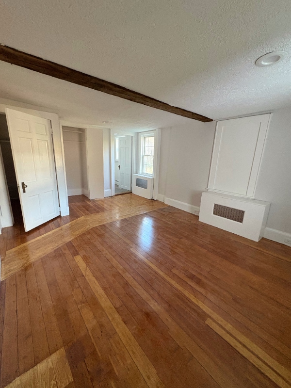 Photo - 891 Mammoth Rd Unidad A