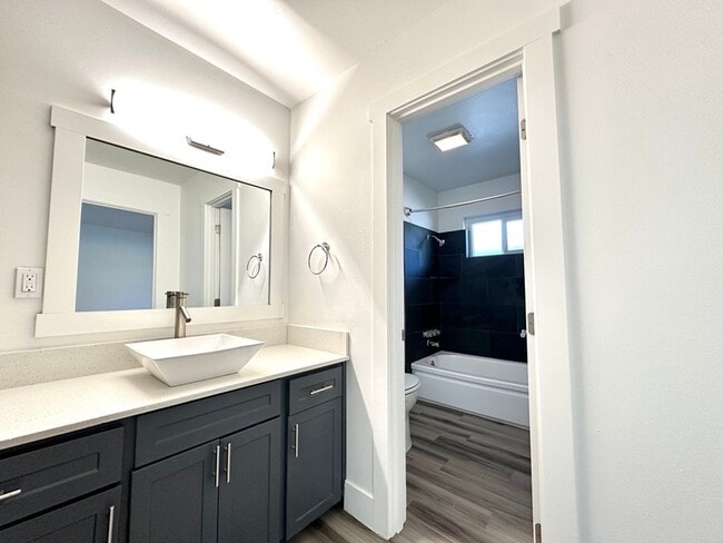 Photo - J3 Apartments