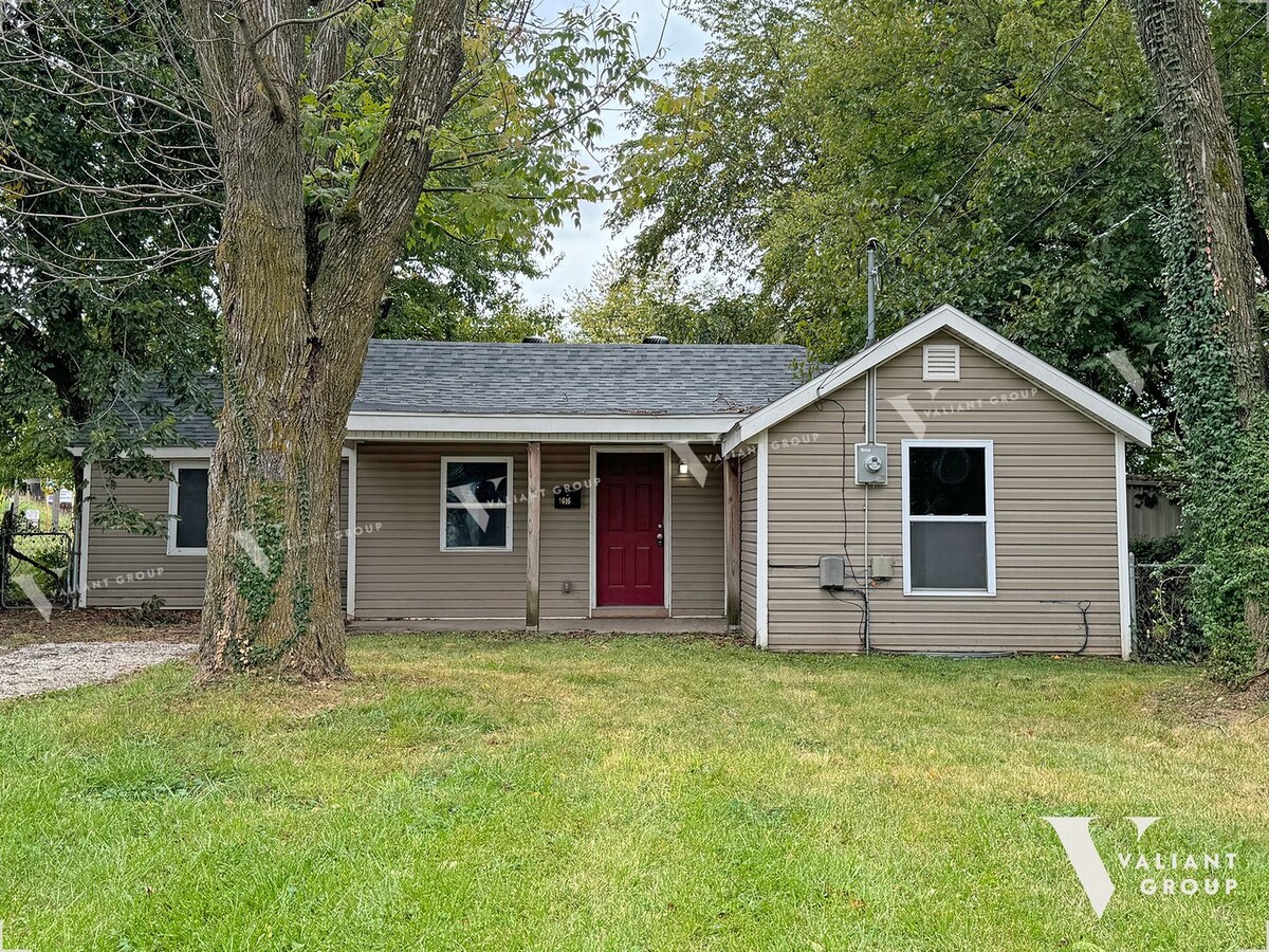 Charming Ranch-Style Three-Bedroom, One-Ba... - Charming Ranch-Style Three-Bedroom, One-Ba... House