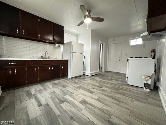 Photo - 89 Getty Ave