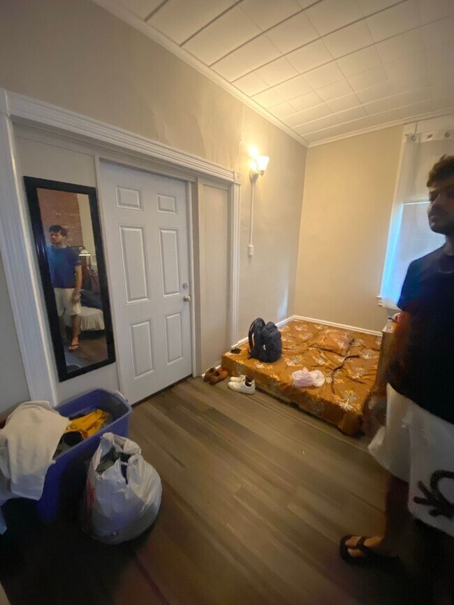 Photo - 275 N Dithridge St Unidad #01