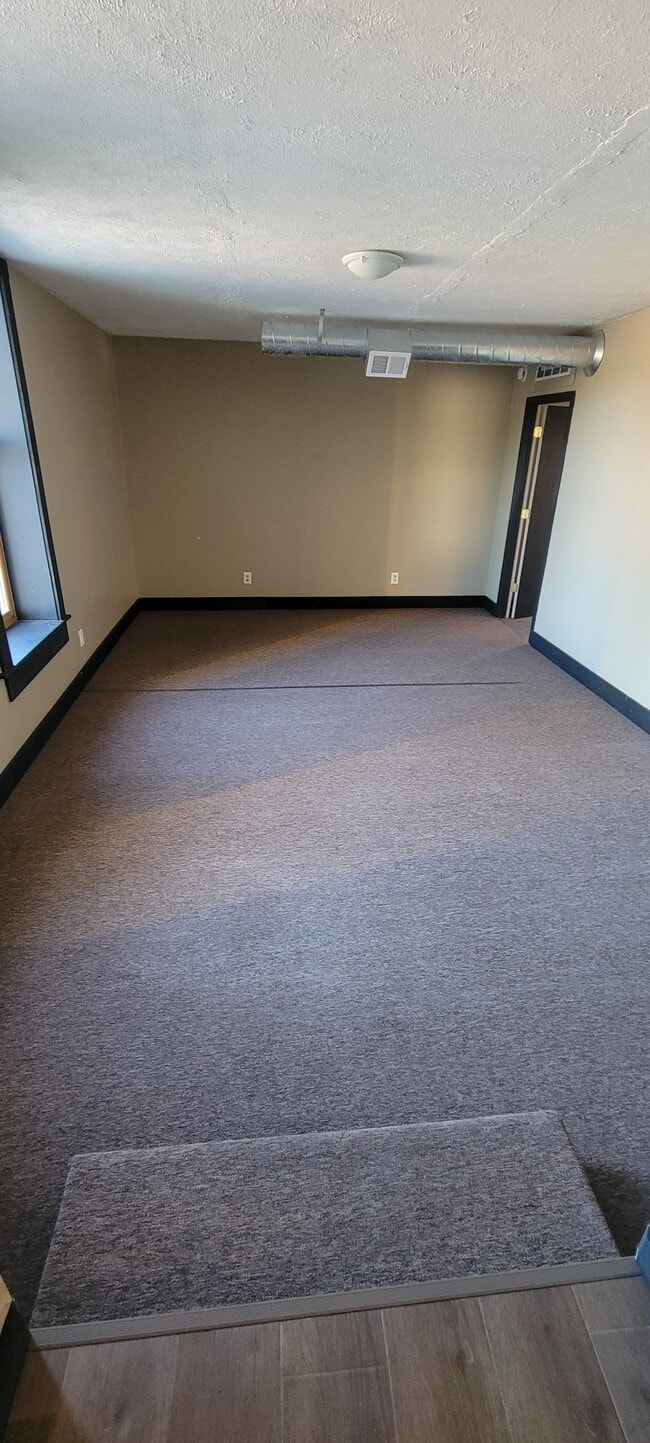 Photo - 100 W Cass St Unit Apartment2