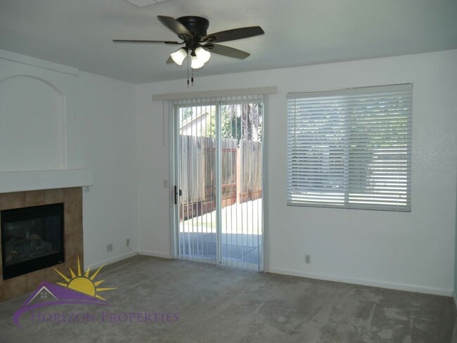 Photo - Bright Open 2 Bed 2 Bath 1,043 Sq Ft Antelope home