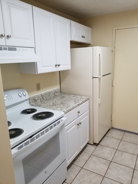 Photo - 46 Silver Hill Ln Unidad 10