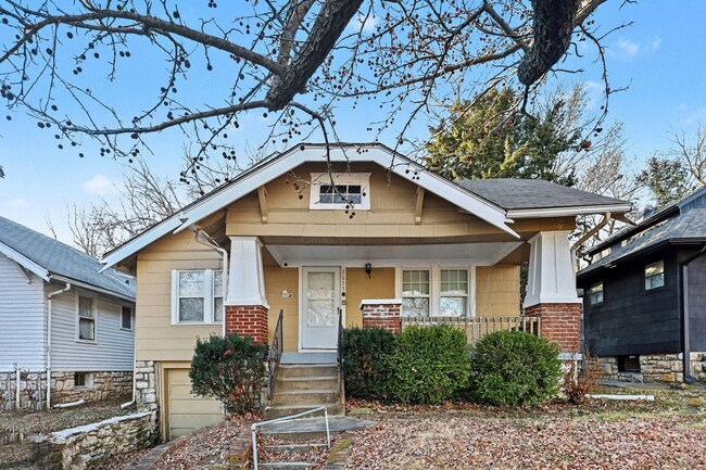 Beautiful 2 Bedroom 1 Bathroom house in Kansas City! - Beautiful 2 Bedroom 1 Bathroom house in Kansas City!