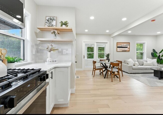 Photo - 76 Orchard St