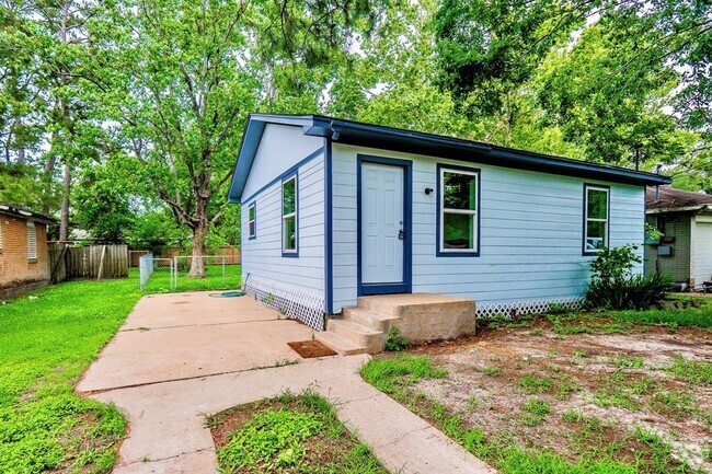 Building Photo - 529 Illinois Ave Rental