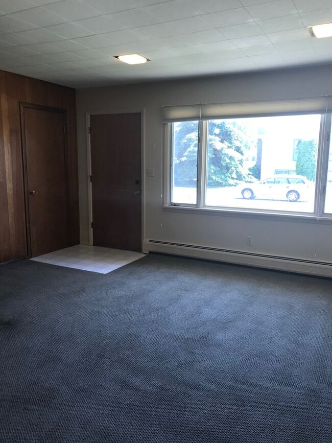 Photo - Upper Unit 2 Bedroom 1 Bathroom