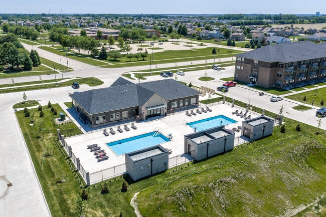 Piscina - Brick Towne at Kettlestone