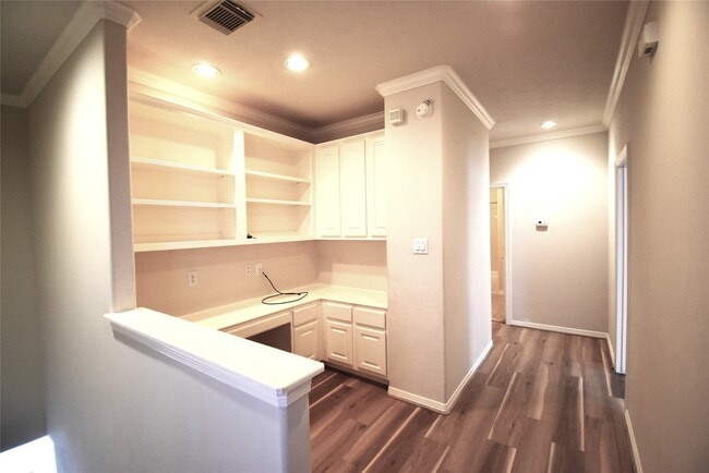 Photo - 2835 Briarhurst Park