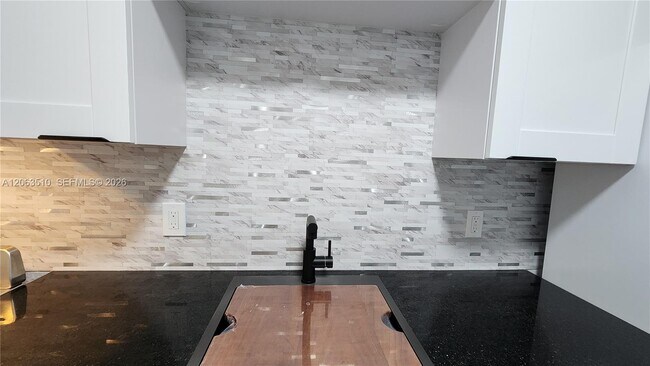 300 74th St Unit 14