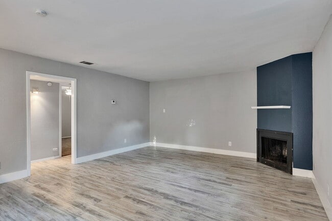 Photo - 4721 Blueberry Trail Unidad A