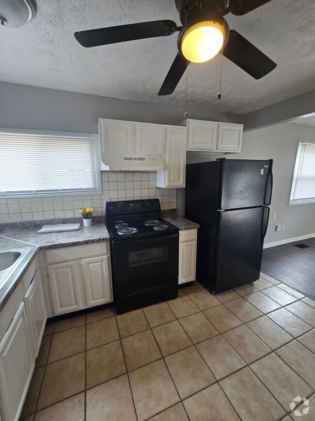 Building Photo - 782-784-784 Derrer Rd Unit 784 Derrer Rd. Rental
