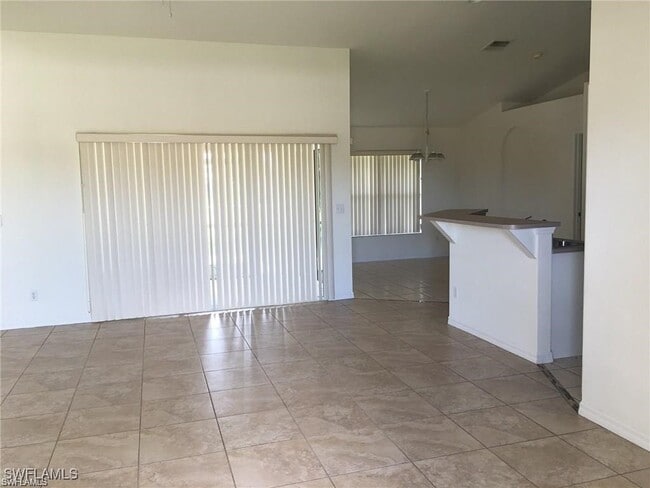 Building Photo - 1217 SW 30th St Rental