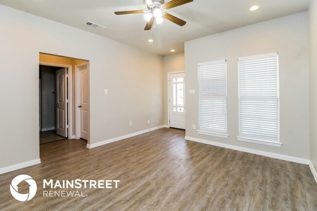 Photo - 206 Perry Ave