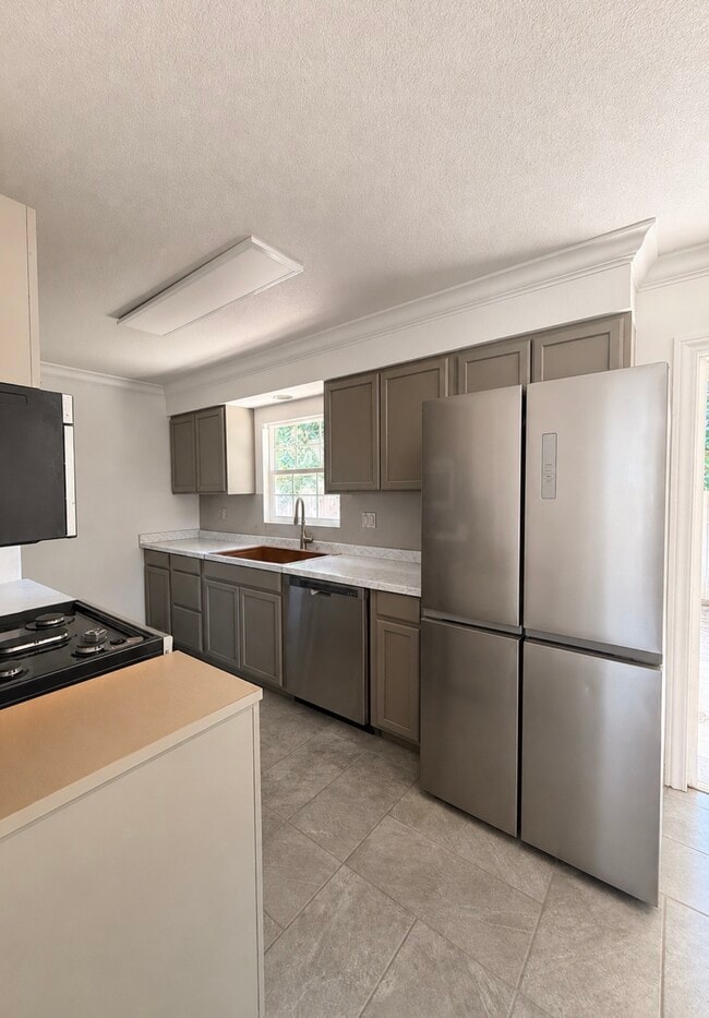 Photo - 2893 Reservoir Ln