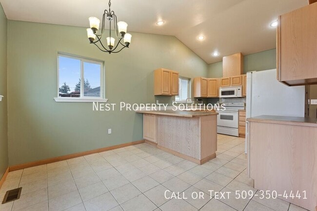 Photo - 1038 S Skyline Dr