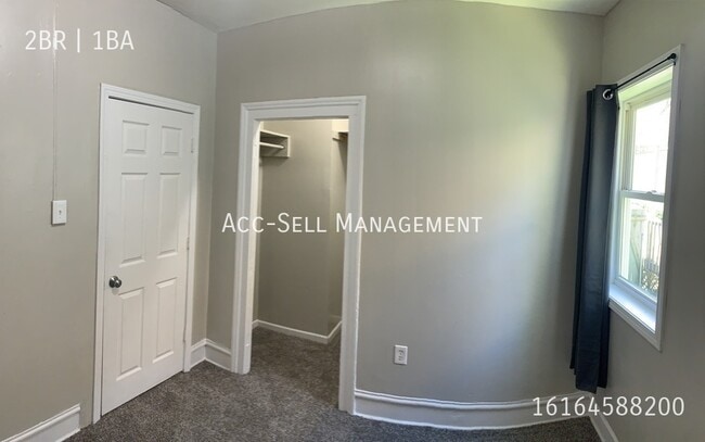17 Mathews Ct NE