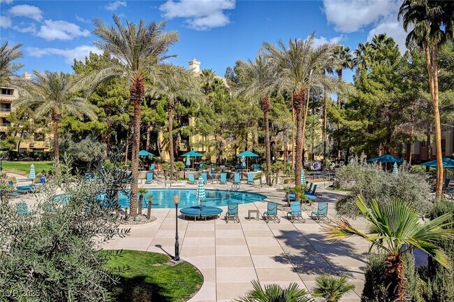 Building Photo - 210 E Flamingo Rd Unit 322 Rental