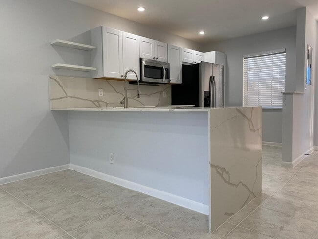 Photo - 9973 Three Lakes Cir