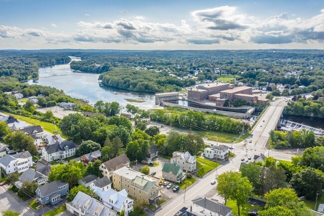 Photo - 23 Clinton Ave