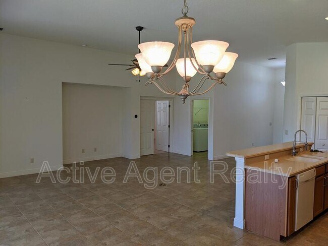 Photo - 1882 W Angelica Loop